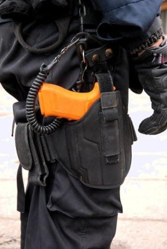 Nachbildung P99 Q für Training zur Waffenabwehr, SilikonAttrappe für Sicherheitsleute
| Trainingspistole P99 Q Nachbild